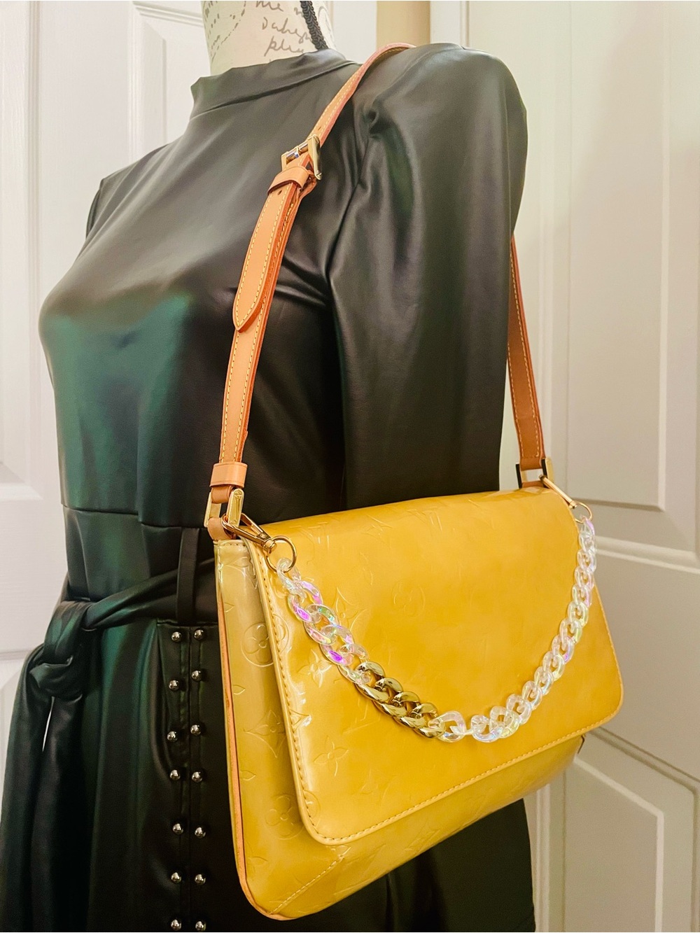 Louis Vuitton Thompson Street Vernis Crossbody Bag